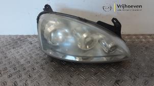 Begagnade Strålkastare, höger Opel Corsa C (F08/68) 1.2 16V Twin Port Pris € 50,00 Marginaltabell erbjuds av Autodemontage Vrijhoeven B.V.