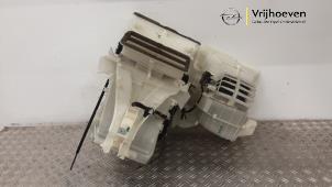 Gebruikte Kachelhuis Opel Corsa D 1.6i OPC 16V Turbo Prijs € 400,00 Margeregeling aangeboden door Autodemontage Vrijhoeven B.V.