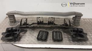 Gebruikte Bumperbalk achter Opel Corsa F (UB/UH/UP) 1.2 Turbo 12V 100 Prijs € 250,00 Margeregeling aangeboden door Autodemontage Vrijhoeven B.V.
