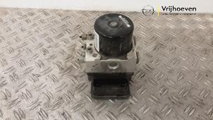 Used ABS pump Opel Zafira Tourer (P12) 1.4 Turbo 16V ecoFLEX Price € 70,00 Margin scheme offered by Autodemontage Vrijhoeven B.V.