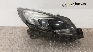 Begagnade Strålkastare, höger Opel Zafira Tourer (P12) 1.4 Turbo 16V ecoFLEX Pris € 300,00 Marginaltabell erbjuds av Autodemontage Vrijhoeven B.V.