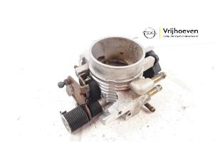 Gebruikte Gasklephuis Opel Vectra B (38) 1.8 16V Ecotec Prijs € 25,00 Margeregeling aangeboden door Autodemontage Vrijhoeven B.V.