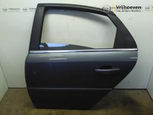 Begagnade Bakdörr, 4-dörrars, vänster Opel Vectra C GTS 1.8 16V Pris € 50,00 Marginaltabell erbjuds av Autodemontage Vrijhoeven B.V.