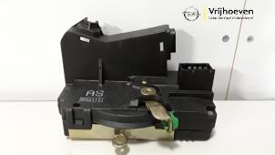 Gebruikte Portierslot Mechaniek 2Deurs links Opel Astra G (F08/48) 1.6 16V Prijs € 15,00 Margeregeling aangeboden door Autodemontage Vrijhoeven B.V.