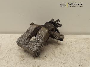 Begagnade Bakre bromsok, höger Opel Corsa E 1.3 CDTi 16V ecoFLEX Pris € 35,00 Marginaltabell erbjuds av Autodemontage Vrijhoeven B.V.