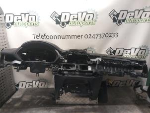 Gebruikte Dashboard Mazda CX-5 II (KF) 2.0 SkyActiv-G 165 16V 2WD Prijs € 907,50 Inclusief btw aangeboden door DeVo Autoparts