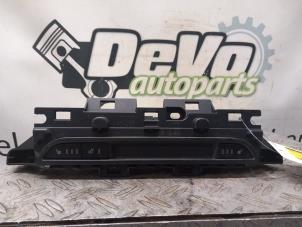 Gebruikte Stoelverwarmings Schakelaar Mazda CX-5 II (KF) 2.0 SkyActiv-G 165 16V 2WD Prijs € 60,50 Inclusief btw aangeboden door DeVo Autoparts