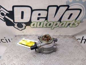 Begagnade Vakuumpump (bensin) Renault Captur II (RJB) 1.3 TCE 16V Pris € 42,35 Inklusive moms erbjuds av DeVo Autoparts