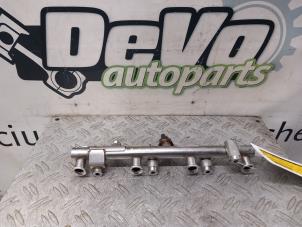 Gebruikte Galerij (Injectie) Renault Captur (2R) 1.3 TCE 130 16V Prijs € 60,50 Inclusief btw aangeboden door DeVo Autoparts