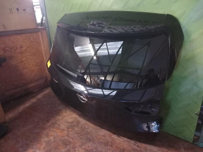 Achterklep van een Opel Grandland (X) 1.2 Turbo 12V 2019