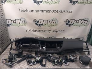 Gebruikte Airbag set + dashboard Hyundai Tucson (TL) 1.6 T-GDi 16V 4WD Prijs € 1.512,50 Inclusief btw aangeboden door DeVo Autoparts