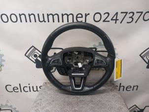 Gebruikte Stuurwiel Ford Focus 3 Wagon 1.0 Ti-VCT EcoBoost 12V 100 Prijs € 151,25 Inclusief btw aangeboden door DeVo Autoparts