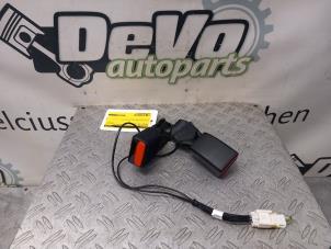 Gebruikte Veiligheidsgordel Insteek midden-achter Peugeot 508 SW (F4/FC/FJ/FR) 1.6 16V GT PureTech 225 Prijs € 60,50 Inclusief btw aangeboden door DeVo Autoparts