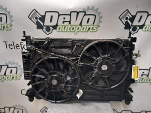 Używane Zestaw chlodnicy Ford C-Max (DXA) 1.5 Ti-VCT EcoBoost 16V Cena € 484,00 Z VAT oferowane przez DeVo Autoparts