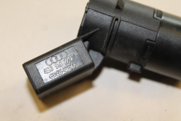 Parkeringssensor från en Audi A3