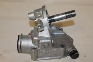 Gebruikte Oliefilterhouder Audi A3 Prijs € 25,00 Margeregeling aangeboden door Autoparts Veghel