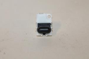 Begagnade Ljussensor Audi A2 Pris € 10,00 Marginaltabell erbjuds av Autoparts Veghel