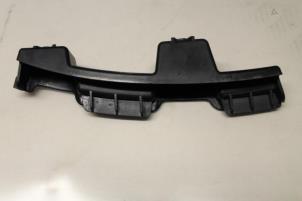 Gebruikte Bumpersteun rechts-achter Audi A8 Prijs € 2,00 Margeregeling aangeboden door Autoparts Veghel
