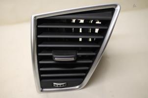 Begagnade Luftmunstycke, instrumentbräda Audi Q5 Pris € 30,00 Inklusive moms erbjuds av Autoparts Veghel