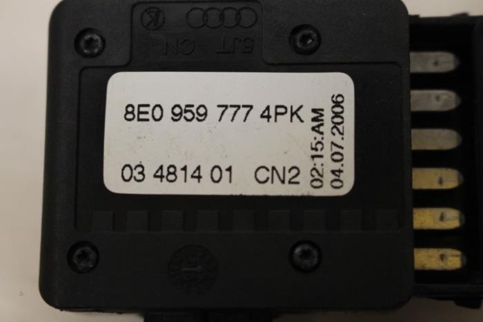 Brytare, eldrivet säte från en Audi A3