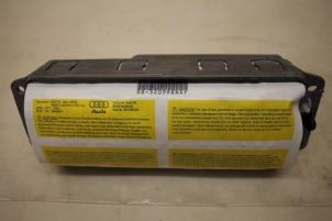 Begagnade Höger airbag (instrumentbräda) Audi A3 (8P1) 1.6 Pris € 50,00 Marginaltabell erbjuds av Autoparts Veghel