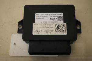 Używane Modul hamulca postojowego Audi S8 Cena € 20,00 Procedura marży oferowane przez Autoparts Veghel