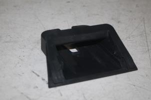 Begagnade Skydd, diverse Audi SQ5 (8RB) 3.0 TDI V6 24V Pris € 3,00 Marginaltabell erbjuds av Autoparts Veghel