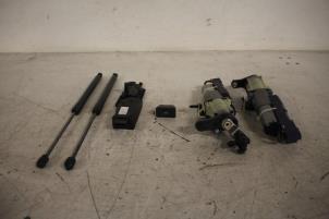 Begagnade Set med gasfjädrar, baklucka Audi SQ5 (8RB) 3.0 TDI V6 24V Pris € 400,00 Marginaltabell erbjuds av Autoparts Veghel