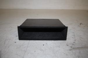 Begagnade Förvaringsfack Audi SQ5 (8RB) 3.0 TDI V6 24V Pris € 8,00 Marginaltabell erbjuds av Autoparts Veghel