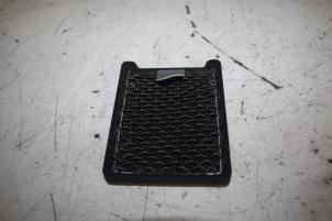 Begagnade Förvaringsfack Audi SQ5 (8RB) 3.0 TDI V6 24V Pris € 10,00 Marginaltabell erbjuds av Autoparts Veghel