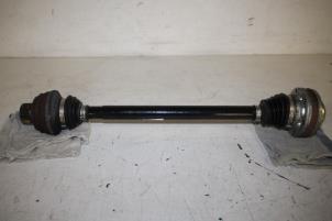 Begagnade Drivaxel, vänster bak Audi SQ5 (8RB) 3.0 TDI V6 24V Pris € 30,00 Marginaltabell erbjuds av Autoparts Veghel