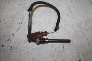 Begagnade Avgastemperatursensor Audi SQ5 (8RB) 3.0 TDI V6 24V Pris € 75,00 Marginaltabell erbjuds av Autoparts Veghel