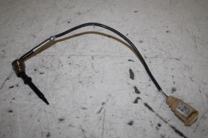 Begagnade Avgastemperatursensor Audi SQ5 (8RB) 3.0 TDI V6 24V Pris € 75,00 Marginaltabell erbjuds av Autoparts Veghel