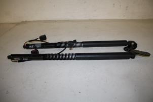 Gebruikte Sluithulpmotor achterklep Audi A7 Sportback (4GA/4GF) 3.0 TDI V6 24V Quattro Prijs € 450,00 Margeregeling aangeboden door Autoparts Veghel