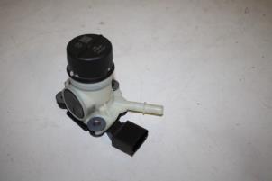 Gebruikte Adblue pomp Audi Q3 (F3B) 2.0 35 TDI 16V Prijs € 350,00 Margeregeling aangeboden door Autoparts Veghel