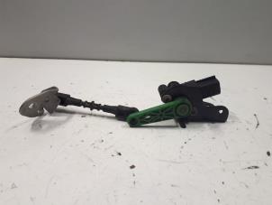 Begagnade Xenon-höjdjustering Audi Q2 (GAB/GAG) 1.0 30 TFSI 12V Pris € 100,00 Marginaltabell erbjuds av Autoparts Veghel