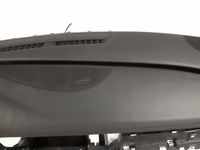 Instrumentbräda från en Audi A8 (D4) 4.2 TDI V8 32V Quattro 2017