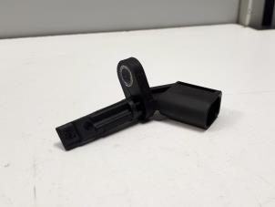 Begagnade ABS-sensor Audi A6 (C7) 2.0 TDI 16V Pris € 25,00 Inklusive moms erbjuds av Autoparts Veghel