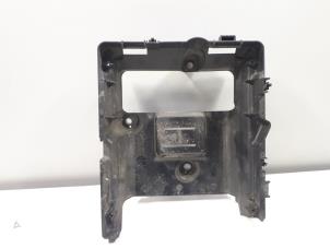 Używane Wspornik (rózne) Audi SQ7 (4MB/4MG) 4.0 TDI V8 32V Cena € 10,00 Procedura marży oferowane przez Autoparts Veghel