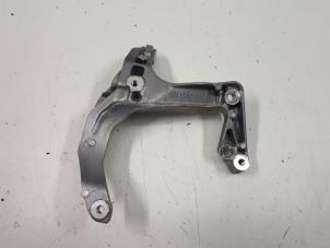 Begagnade Fäste, luftkonditionering Audi Q7 (4MB/4MG) Pris € 20,00 Marginaltabell erbjuds av Autoparts Veghel