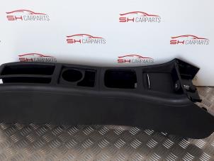 Begagnade Mittkonsol Mercedes A (W169) 1.5 A-160 Pris € 175,00 Marginaltabell erbjuds av SH Carparts