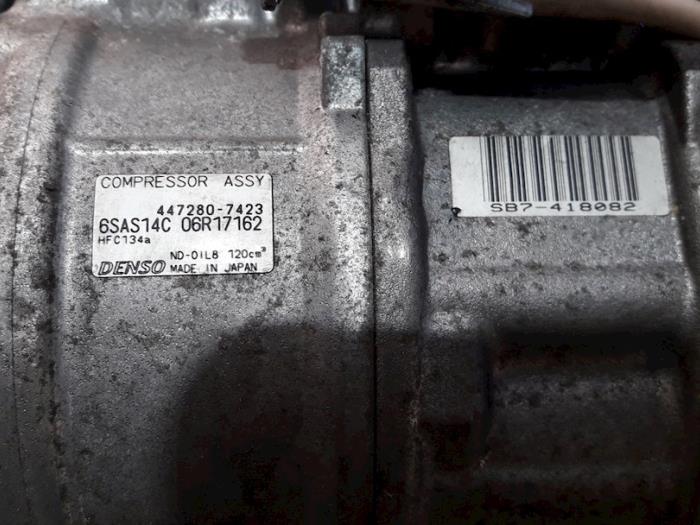 Luftkonditioneringspump från en Mercedes-Benz A (W176) 1.6 A-200 16V 2014