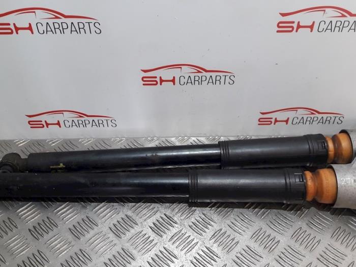 Stötfångarset från en Mercedes-Benz A (W176) 1.6 A-200 16V 2014