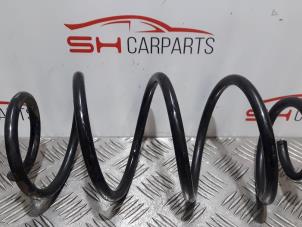 Begagnade Bakre spolfjäder Mercedes A (W176) 1.6 A-200 16V Pris € 20,00 Marginaltabell erbjuds av SH Carparts