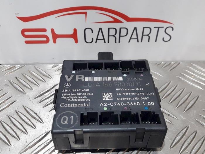 Centrallåsmodul från en Mercedes-Benz A (W176) 1.6 A-200 16V 2014