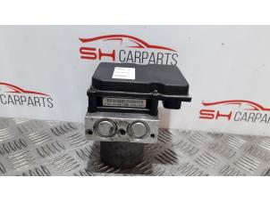 Begagnade ABS-pump Mercedes E (W212) E-200 CDI 16V BlueEfficiency,BlueTEC Pris € 70,00 Marginaltabell erbjuds av SH Carparts