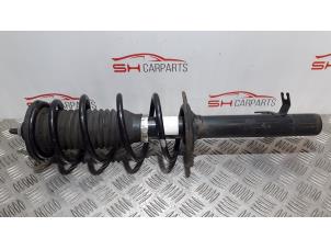 Begagnade Stötdämparstång, vänster fram Peugeot 107 1.0 12V Pris € 28,00 Marginaltabell erbjuds av SH Carparts