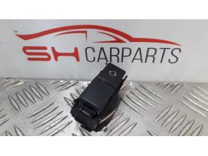 Gebruikte Schakelaar Mercedes E (W212) E-250 CDI 16V BlueEfficiency Prijs € 15,00 Margeregeling aangeboden door SH Carparts