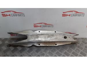 Gebruikte Draagarm links-achter Mercedes GLA (156.9) 1.6 180 16V Prijs € 35,00 Margeregeling aangeboden door SH Carparts