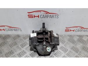 Gebruikte Remklauw (Tang) links-achter Mercedes CLK (C209) 2.7 270 CDI 20V Prijs € 30,00 Margeregeling aangeboden door SH Carparts